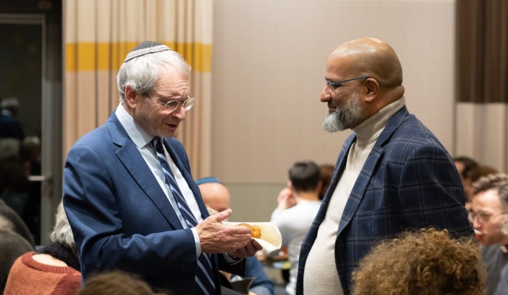 Imam Shamier Madhar (rechts) met rabbijn Menno ten Brink | Dorris Falkenstein